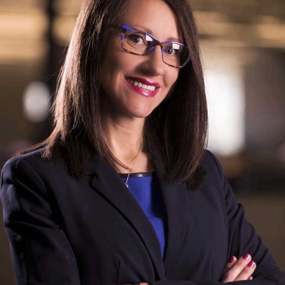 Meet your Posher, Crystal - Picture 5 of 13